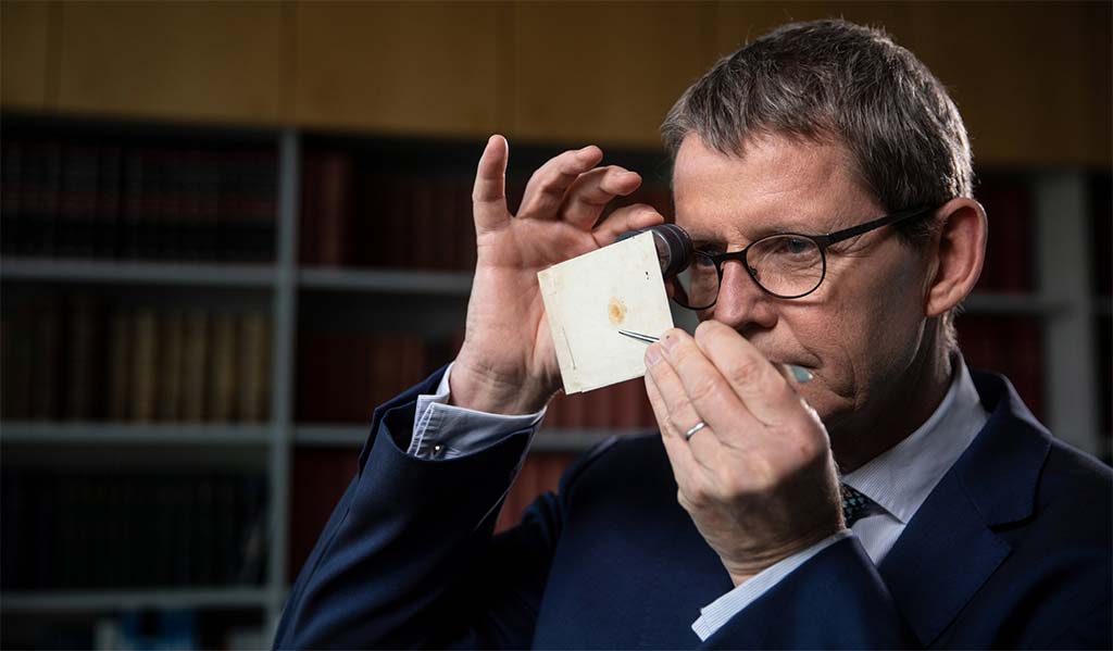 Chez nous, vous pouvez faire estimer vos timbres.